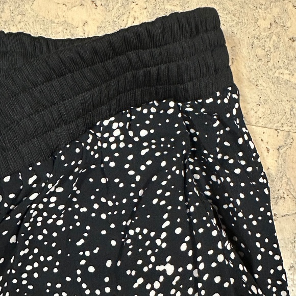Black Silky Polka Dot Pants by Hive and Honey Size S - Picture 5 of 11